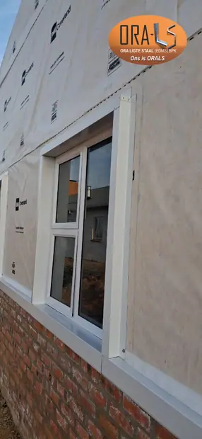 Warehouse stoor commercial using ORALS-supplied structural systems and materials