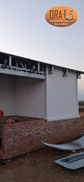 Warehouse stoor agricultural using ORALS-supplied structural systems and materials