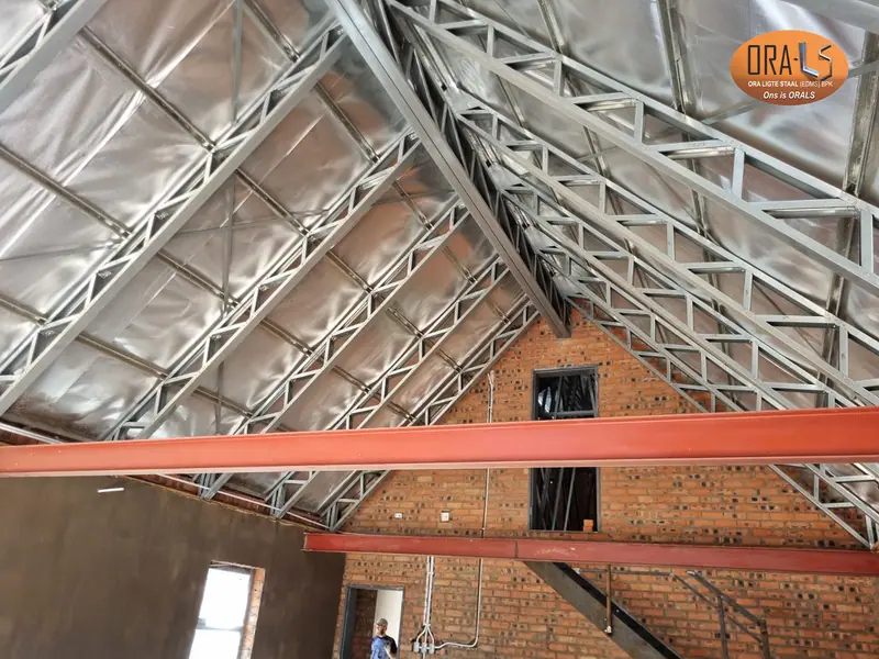 Residential house roof structure using ORALS-supplied structural systems and materials