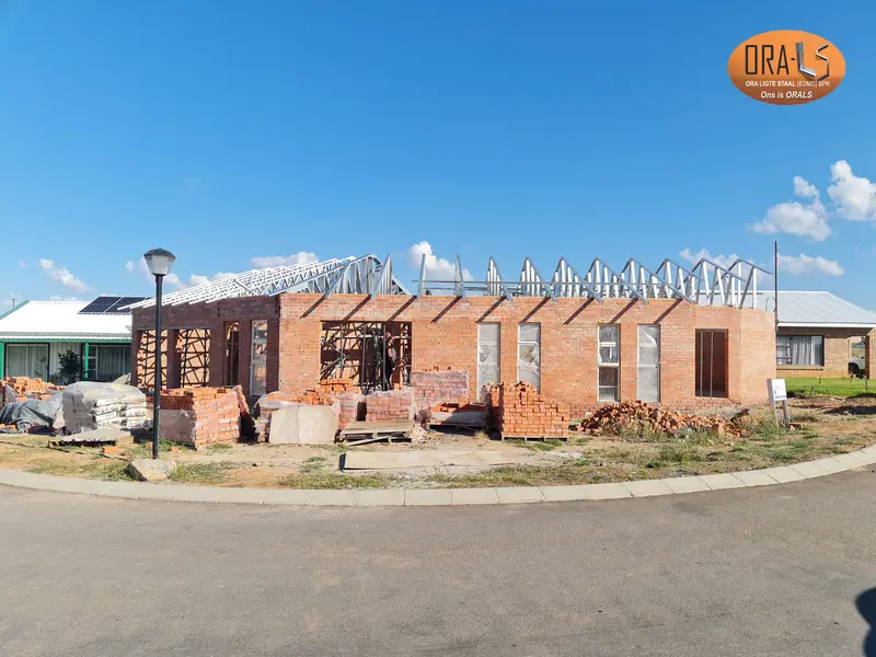 Residential house roof trusses using ORALS-supplied structural systems and materials